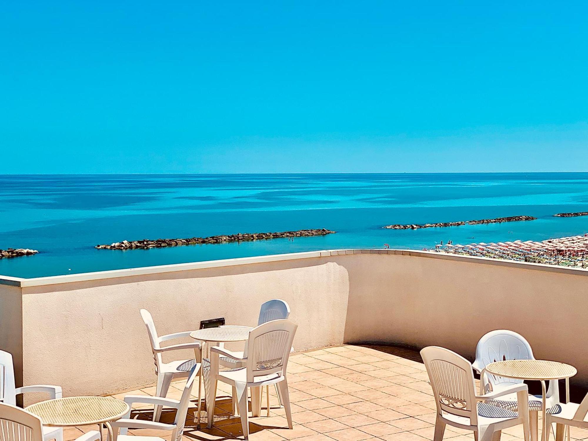 Hotel Ambassador グロッタンマーレ エクステリア 写真